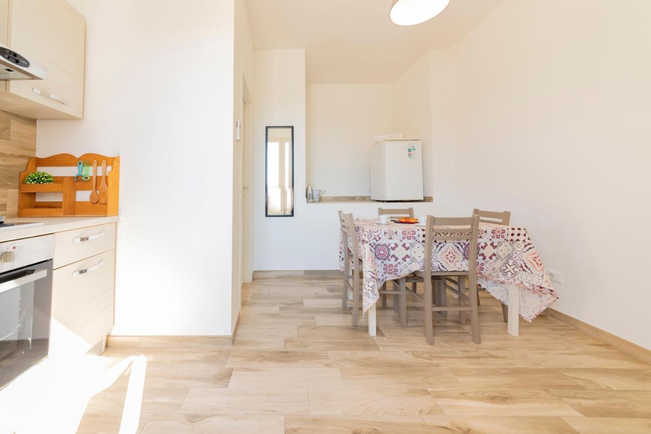 Via Roca 55 Bed & Breakfast Melendugno Bagian luar foto