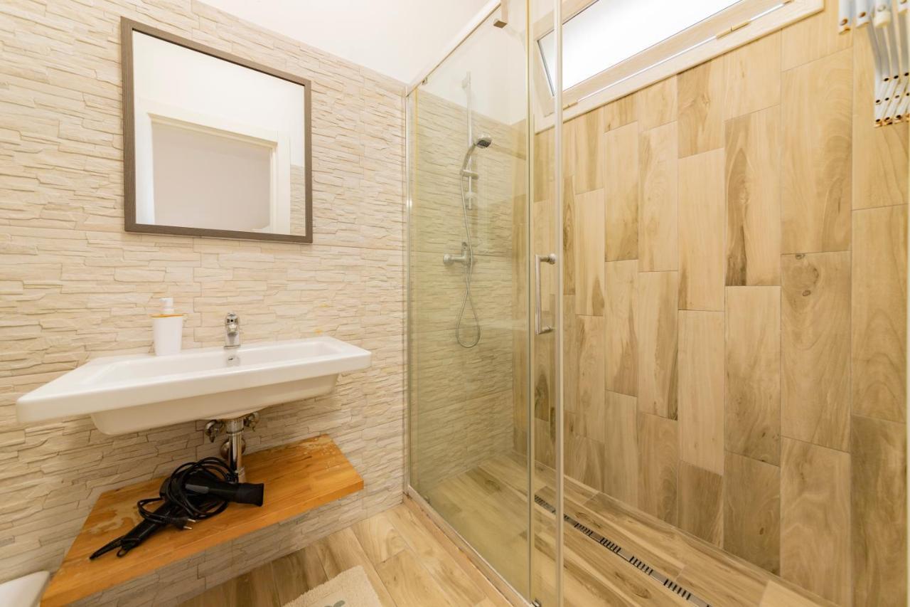 Via Roca 55 Bed & Breakfast Melendugno Bagian luar foto